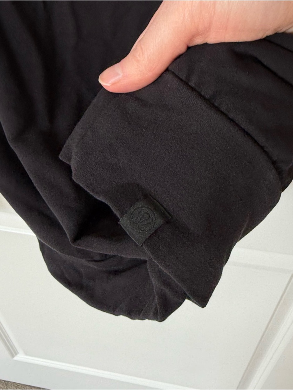 Lululemon Pleated Modal Fleece Pullover Size 6 - Picture 3 of 4